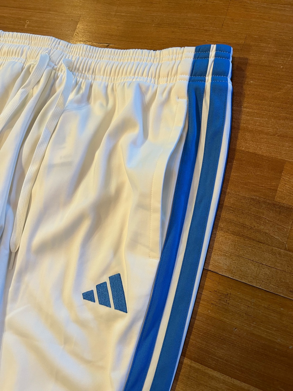 ADIDAS White Track Suit - Picture 8 of 10